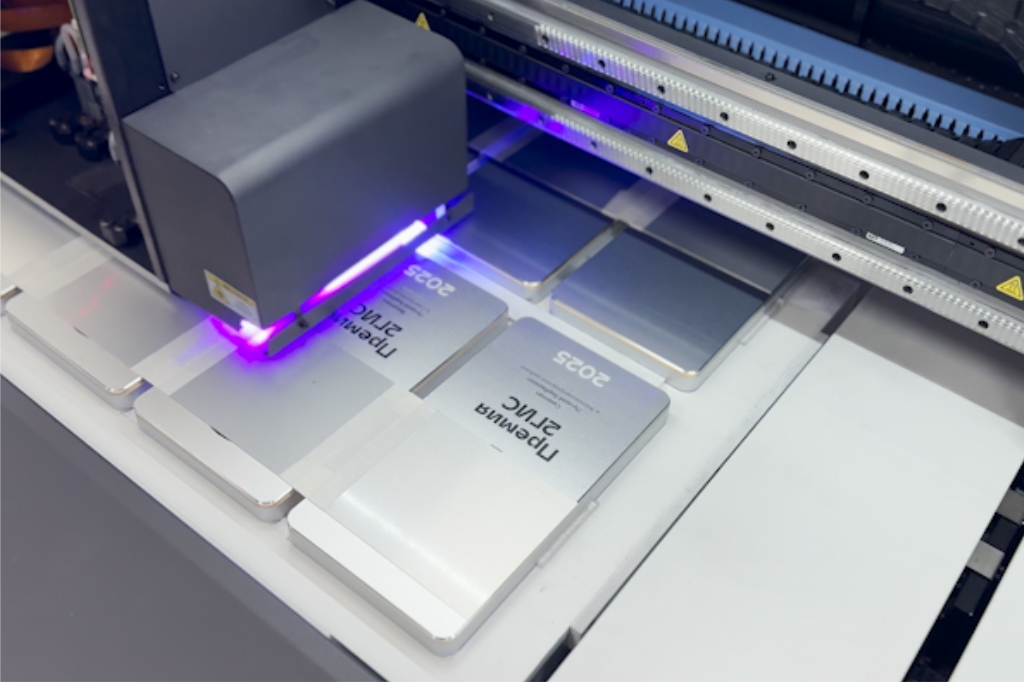 Премия 2ГИС 2025 _есть_контакт: наше производство Изготовление наград для премии 2ГИС